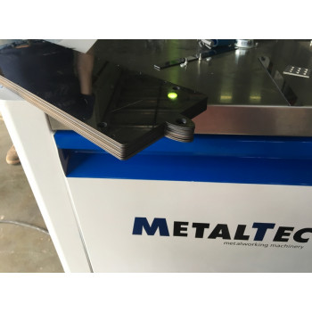 Купить Оптоволоконный лазерный станок для резки металла MetalTec 1530 (1000W) , в Красноярске, от производителя WoodTec. тел.+7 (391) 274-54-55