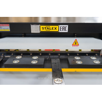 Купить Гильотина электромеханическая STALEX SBJB 3x1300 , в Красноярске, от производителя Stalex. тел.+7 (391) 274-54-55